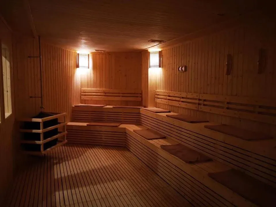 Sauna & Steam (Fire)